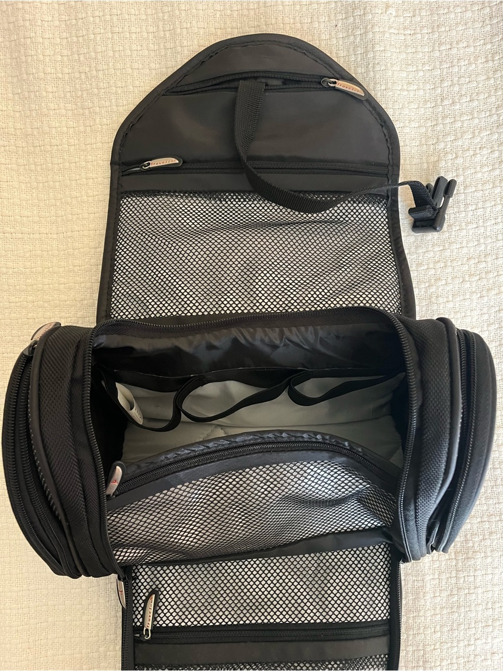 🧳 New Travelon Men's Toiletry Bag - Compact Hanging Organizer